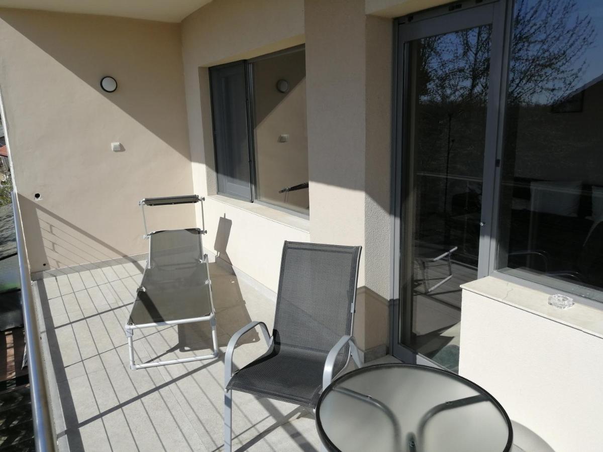 Lux Apartman Balatonfured Exterior photo