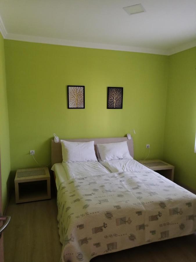 Lux Apartman Balatonfured Exterior photo
