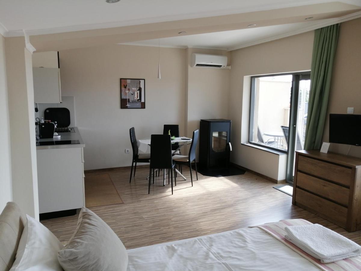 Lux Apartman Balatonfured Exterior photo