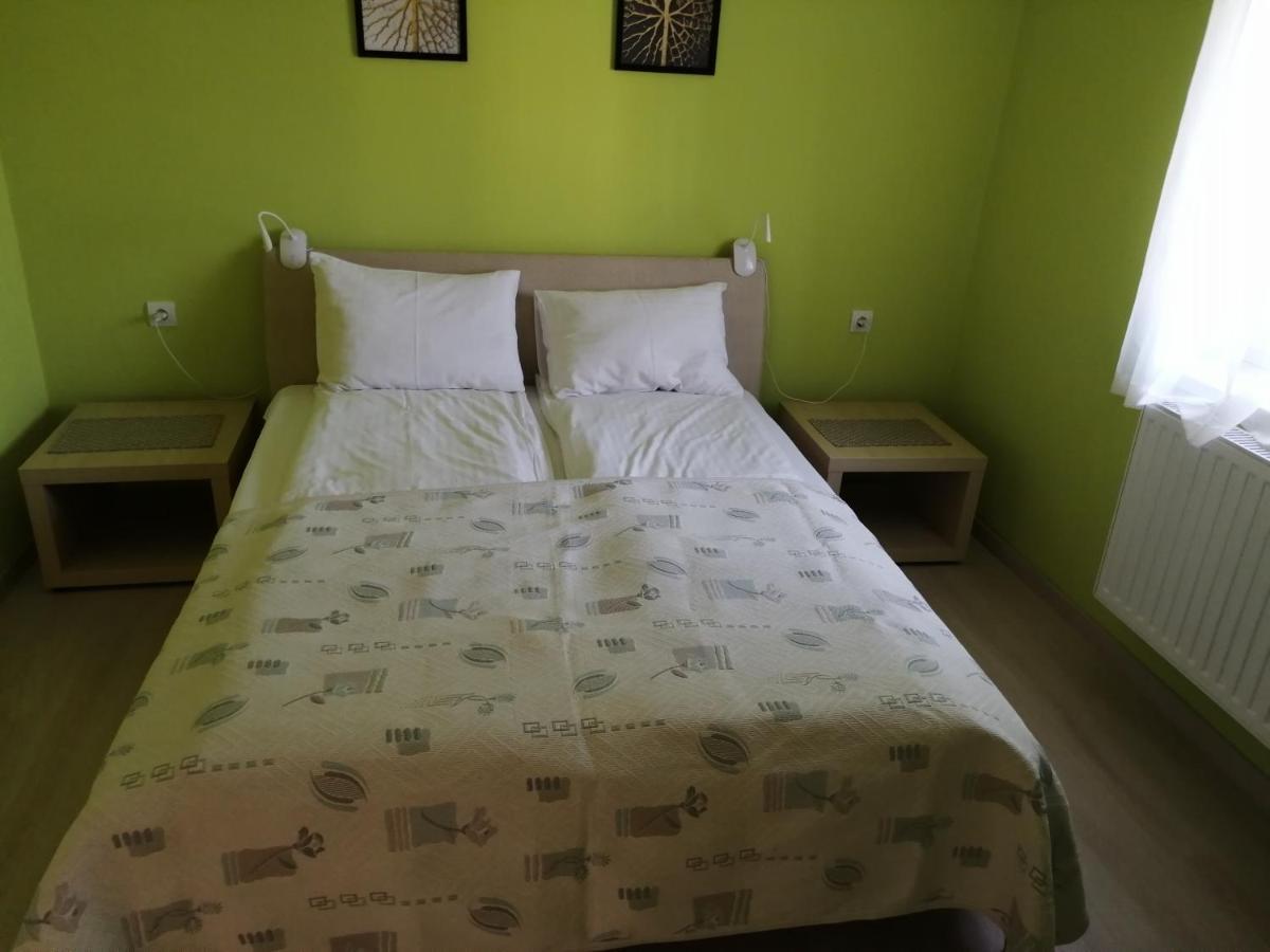 Lux Apartman Balatonfured Exterior photo
