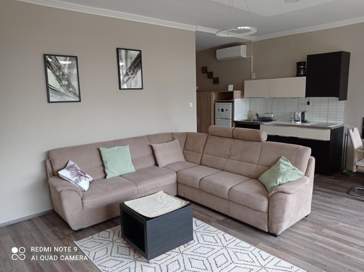 Lux Apartman Balatonfured Exterior photo