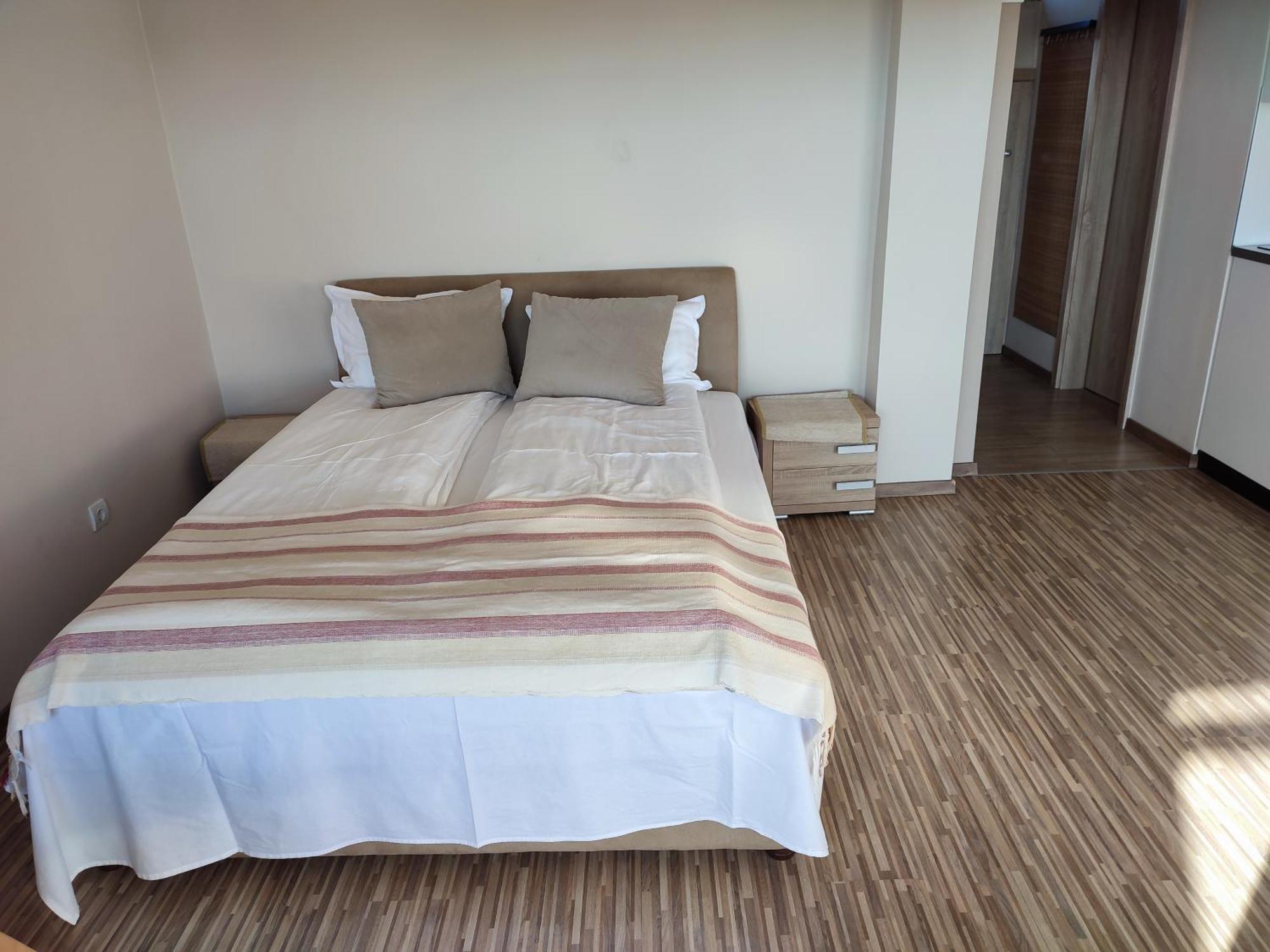 Lux Apartman Balatonfured Exterior photo