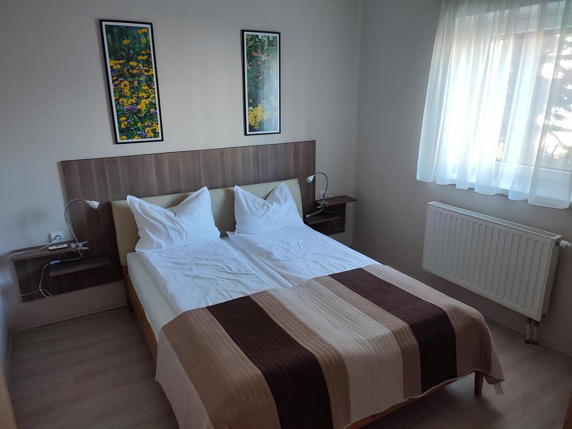 Lux Apartman Balatonfured Exterior photo