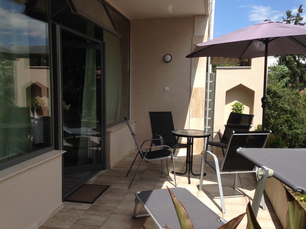 Lux Apartman Balatonfured Exterior photo
