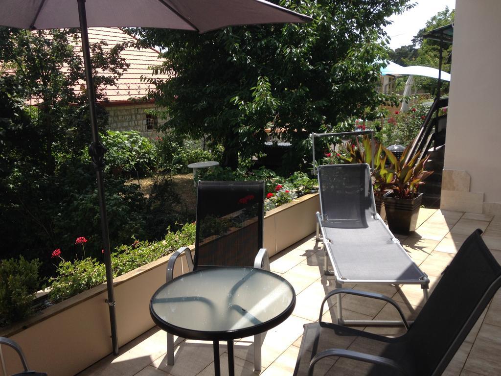 Lux Apartman Balatonfured Exterior photo
